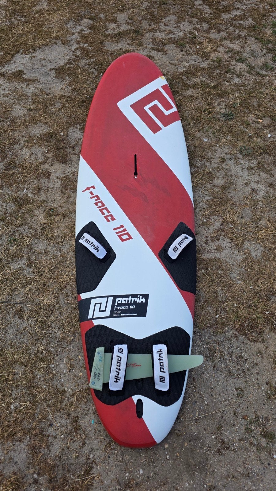 Patrik F-Race 110 met vin en boardbag, Watersport en Boten, Windsurfen, Ophalen, Minder dan 250 cm, Patrik Diethelm, Zo goed als nieuw