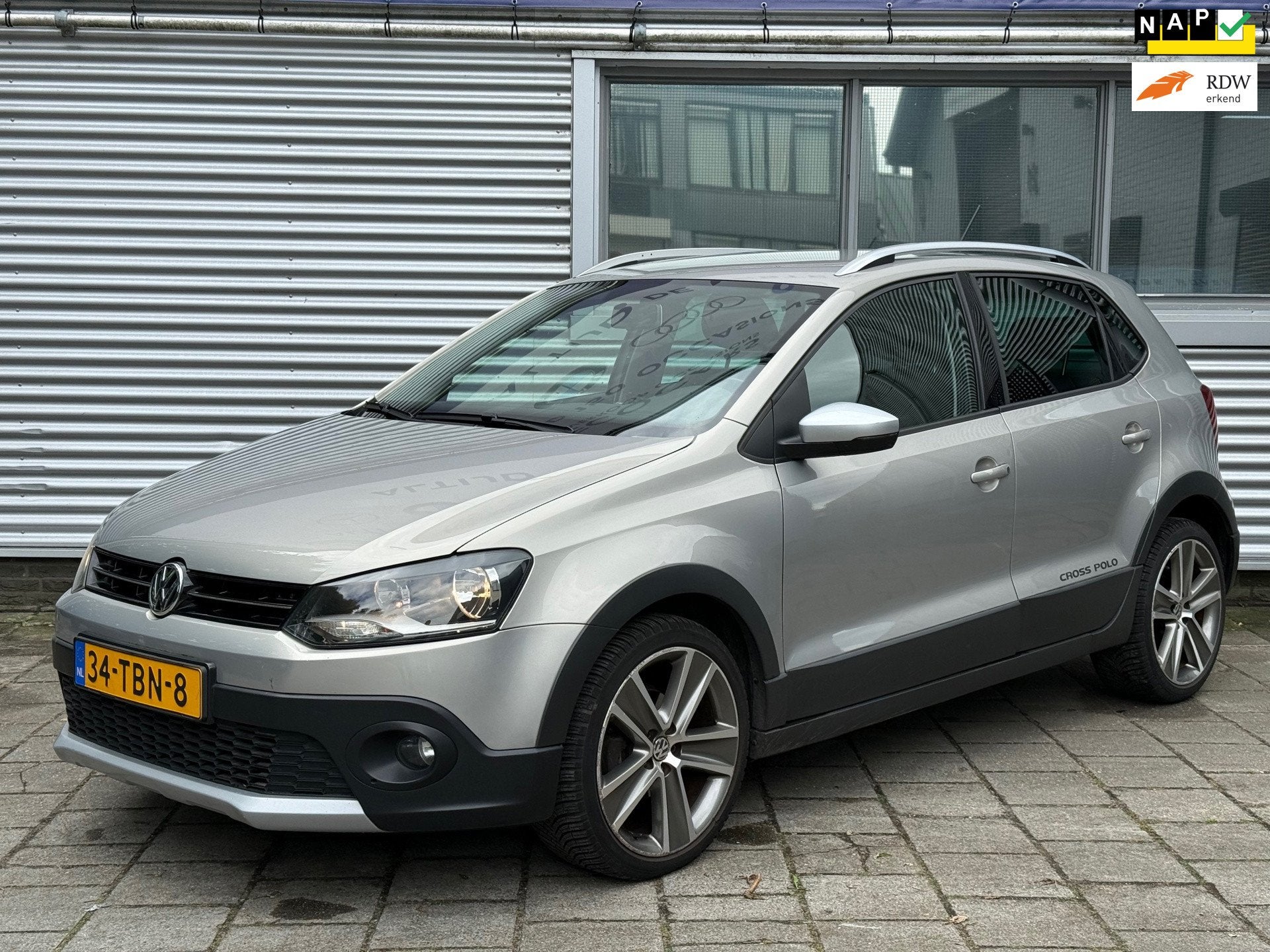 Volkswagen Polo 1.2 TSI Cross l Climate l Cruise l, Auto's, Voorwielaandrijving, Euro 5, Stof, Zwart