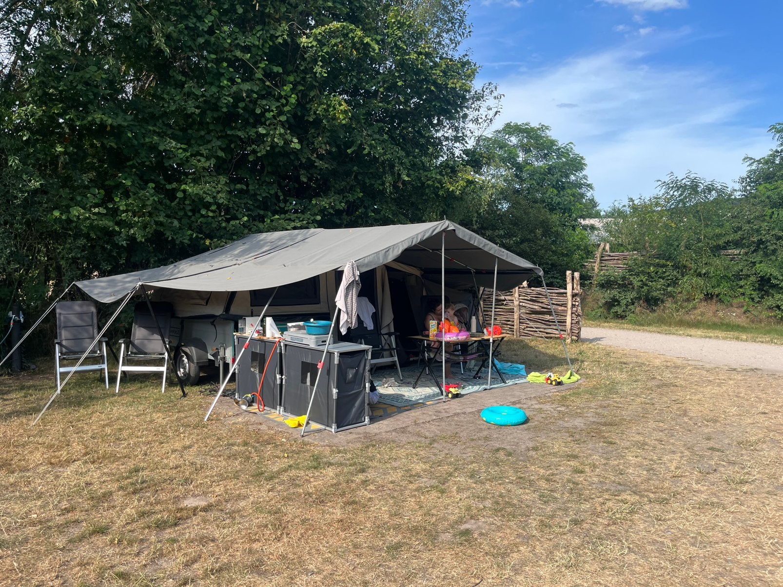 Campooz Lazy Jack, Caravans en Kamperen, Vouwwagens, Ophalen, Beige, Tot en met 4, Campooz