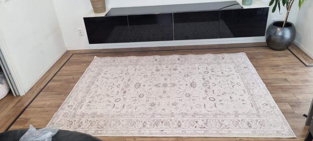 Vloerkleed nieuw in verpakking., Beige, Ophalen of Verzenden, Rechthoekig, Nieuw