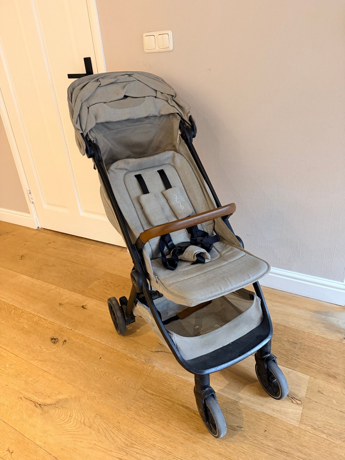 Nuna kinderwagen, Kinderen en Baby's, Ophalen, Zo goed als nieuw, Overige merken, Verstelbare rugleuning
