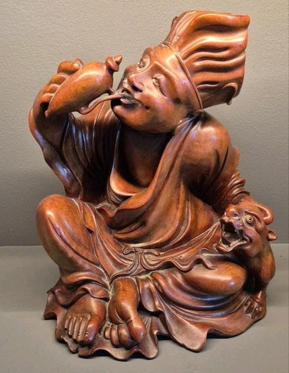 Uniek verfijnd chinees Houten Beeld, Ophalen of Verzenden, Handgemaakt, 20 - 50 cm, Beeld