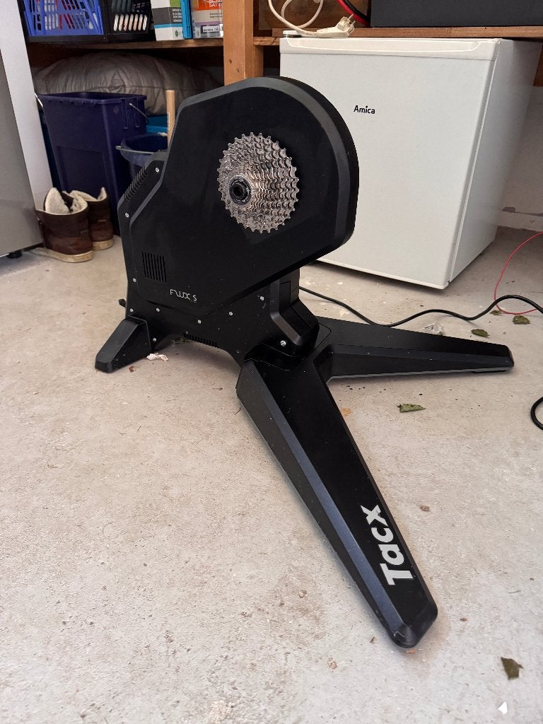 Tacx Flux S Smart met cassette en tablethouder, Sport en Fitness, Ophalen, Zo goed als nieuw, Overige typen