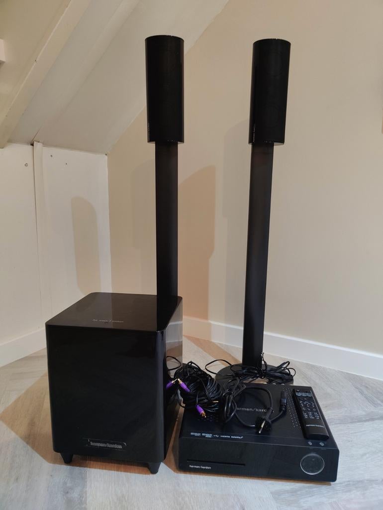 Harman Kardon HS 2XO – Compleet 2.1 Systeem – 330 Watt, 2.1-systeem, Blu-ray-speler, 70 watt of meer, Zo goed als nieuw