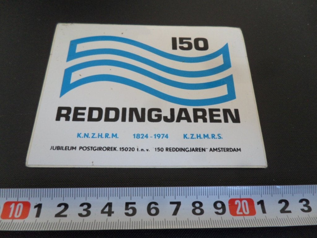sticker Amsterdam K.N.Z.H.R.M. 150 Reddingsjaren, Verzamelen, Ophalen, Zo goed als nieuw