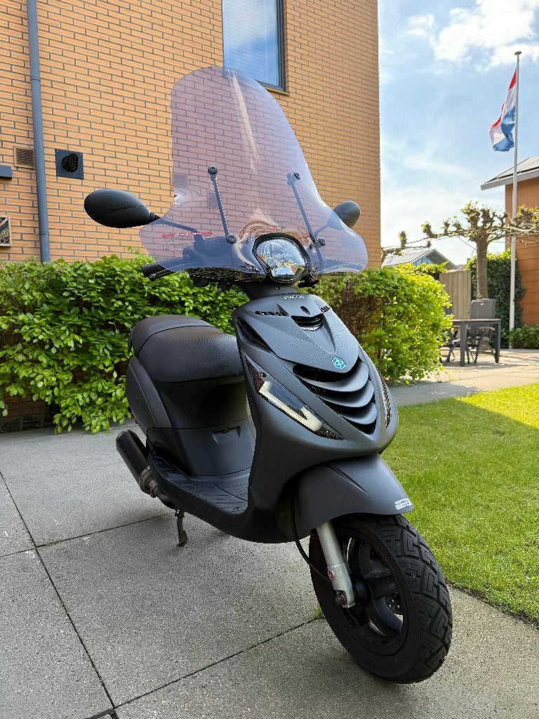 Piaggio Zip 4T (2017) – Zeer Nette Staat – 1e Eigenaar, Fietsen en Brommers, Scooters | Piaggio, Zo goed als nieuw, Zip, Maximaal 45 km/u