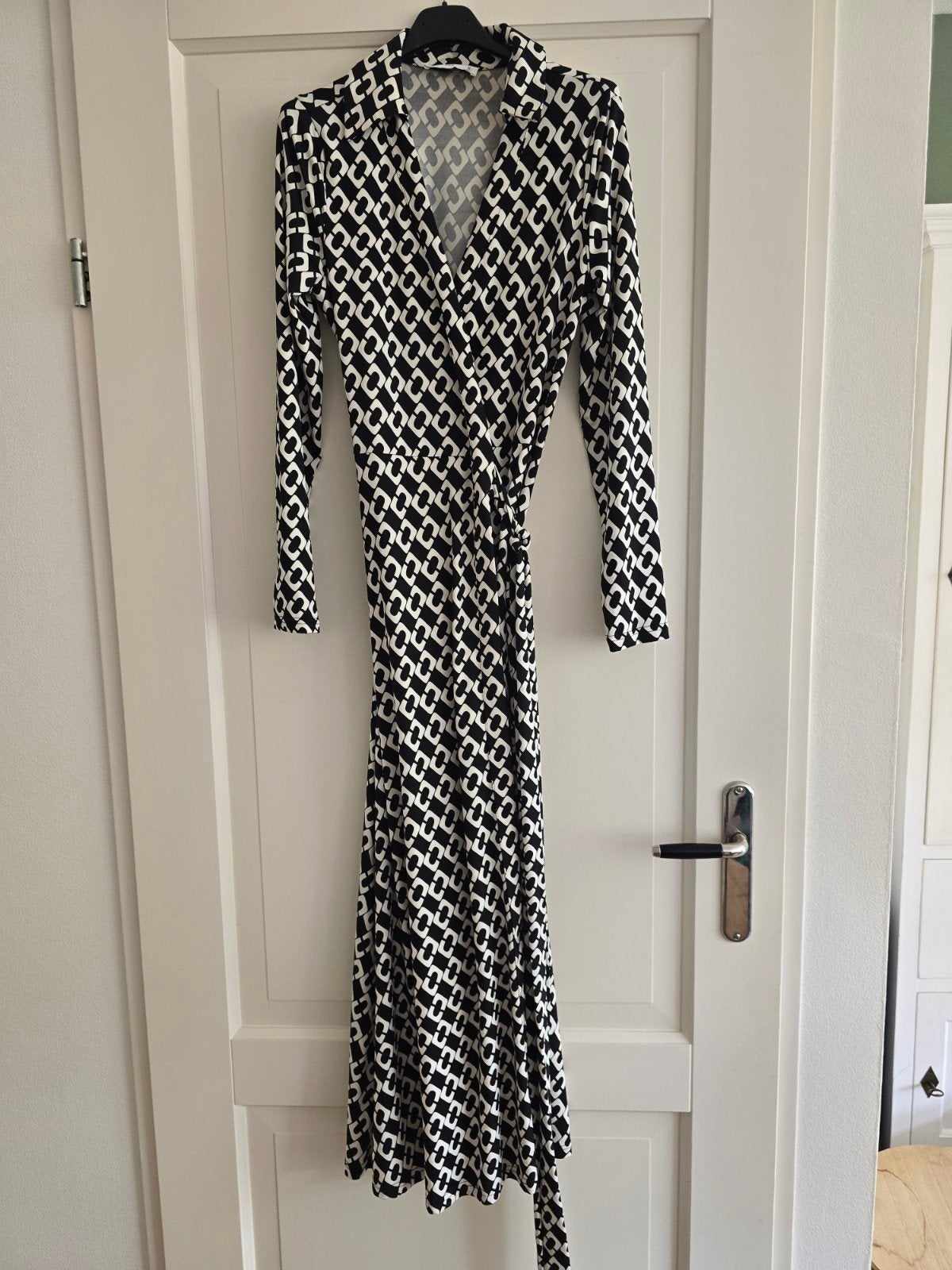 By Swan Paris wikkeljurk zwart wit patroon maat S, Kleding | Dames, Zwart, Ophalen of Verzenden, Zo goed als nieuw, By Swan Paris