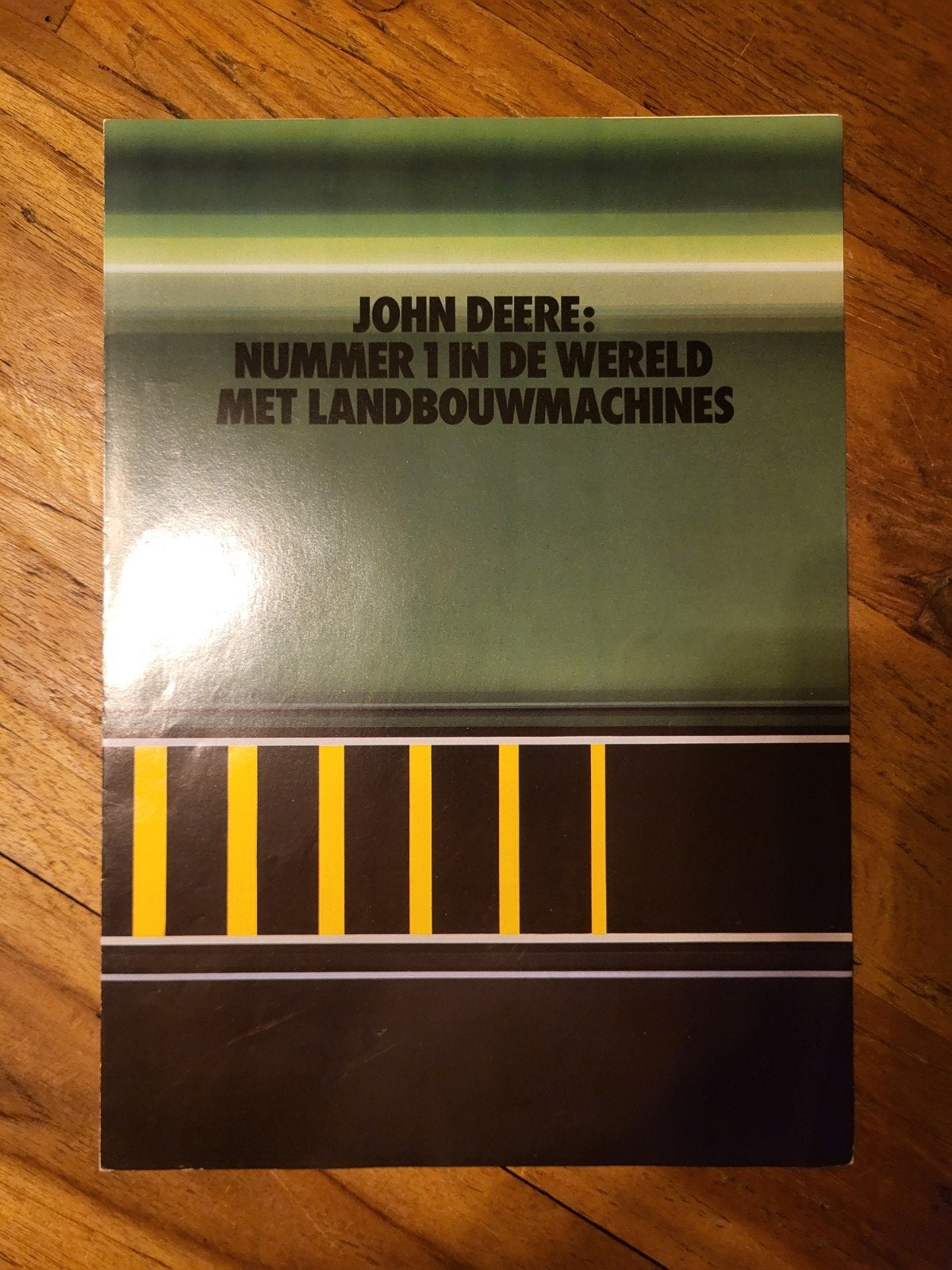 tractor folder John Deere nummer 1 in de wereld, Boeken, Ophalen of Verzenden