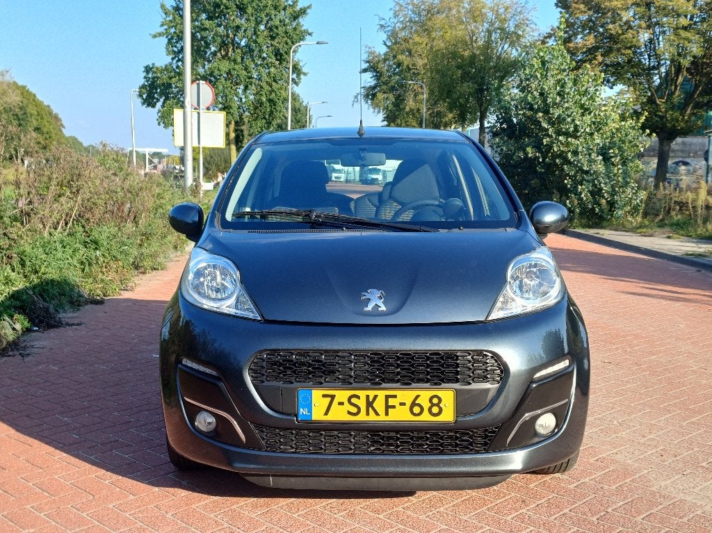 Peugeot 107 | 2013 | 83.900 km | Airco | NAP | APK 2027, Auto's, Voorwielaandrijving, Stof, 4 stoelen, Origineel Nederlands