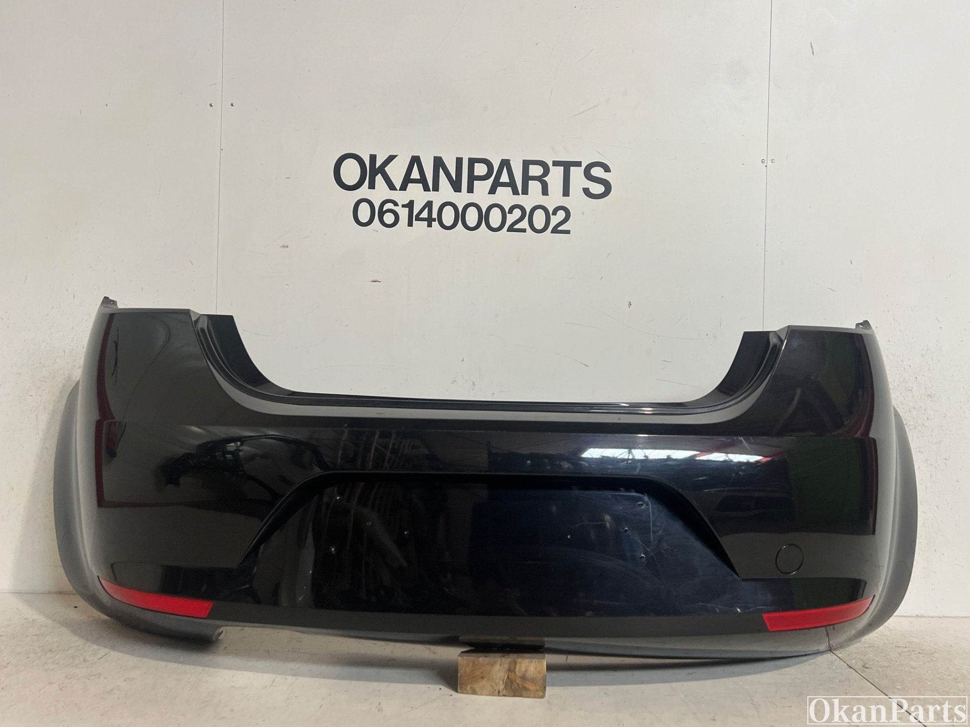 Seat Leon 1P achterbumper 1P0807421, Gebruikt, Autovia A-2, Km 585 585
08760  Martorell, ES, Ophalen of Verzenden, SEAT S.A.