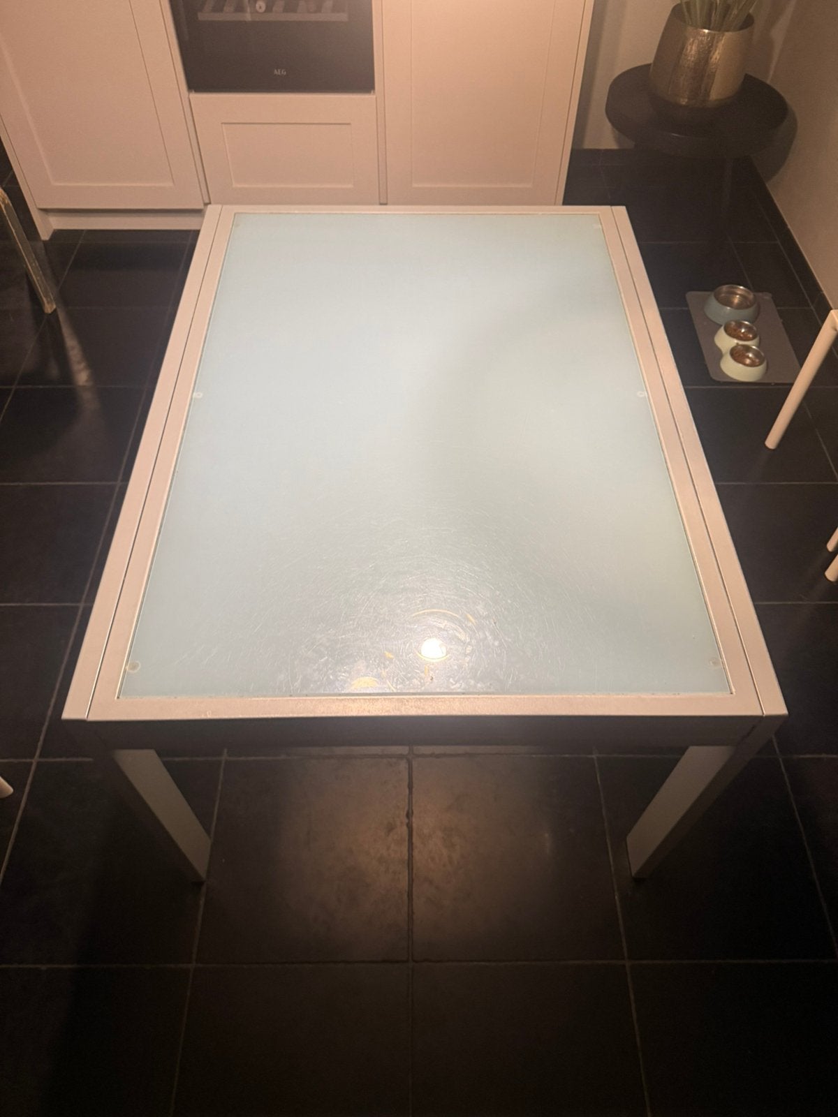 Gratis eettafel, Ophalen, Zo goed als nieuw, Rechthoekig, 50 tot 100 cm