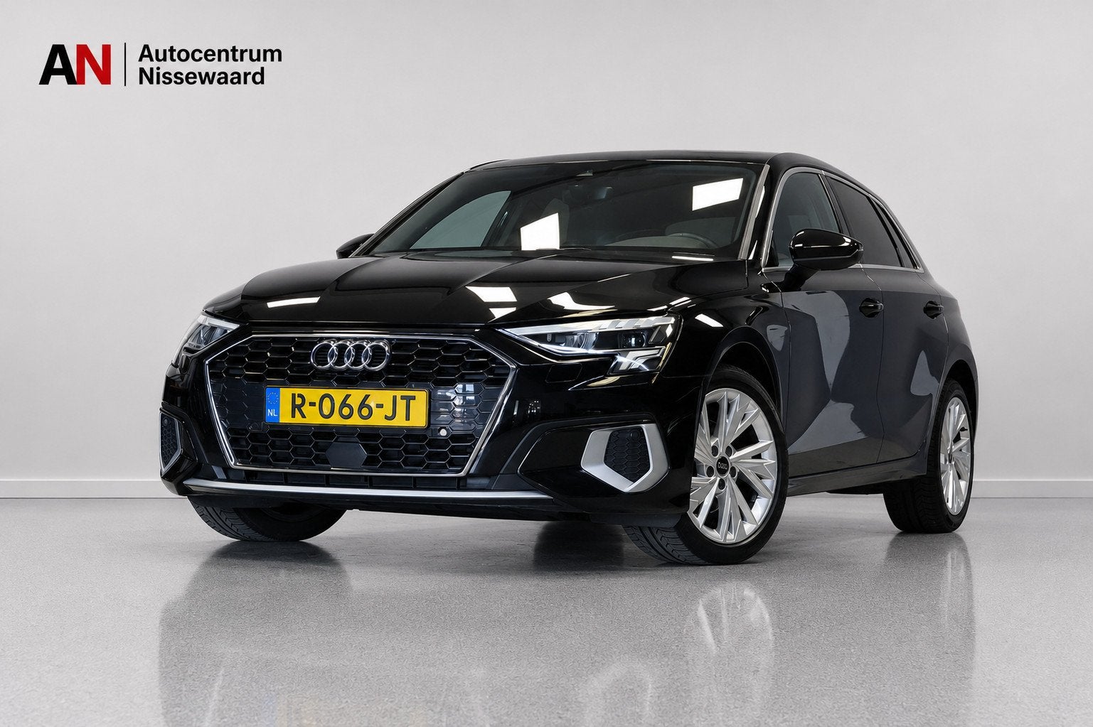 Audi A3 Sportback 30 TFSI Advanced edition |Cam|Stoelverwamr, Auto's, Stof, Gebruikt, Adaptive Cruise Control, Origineel Nederlands