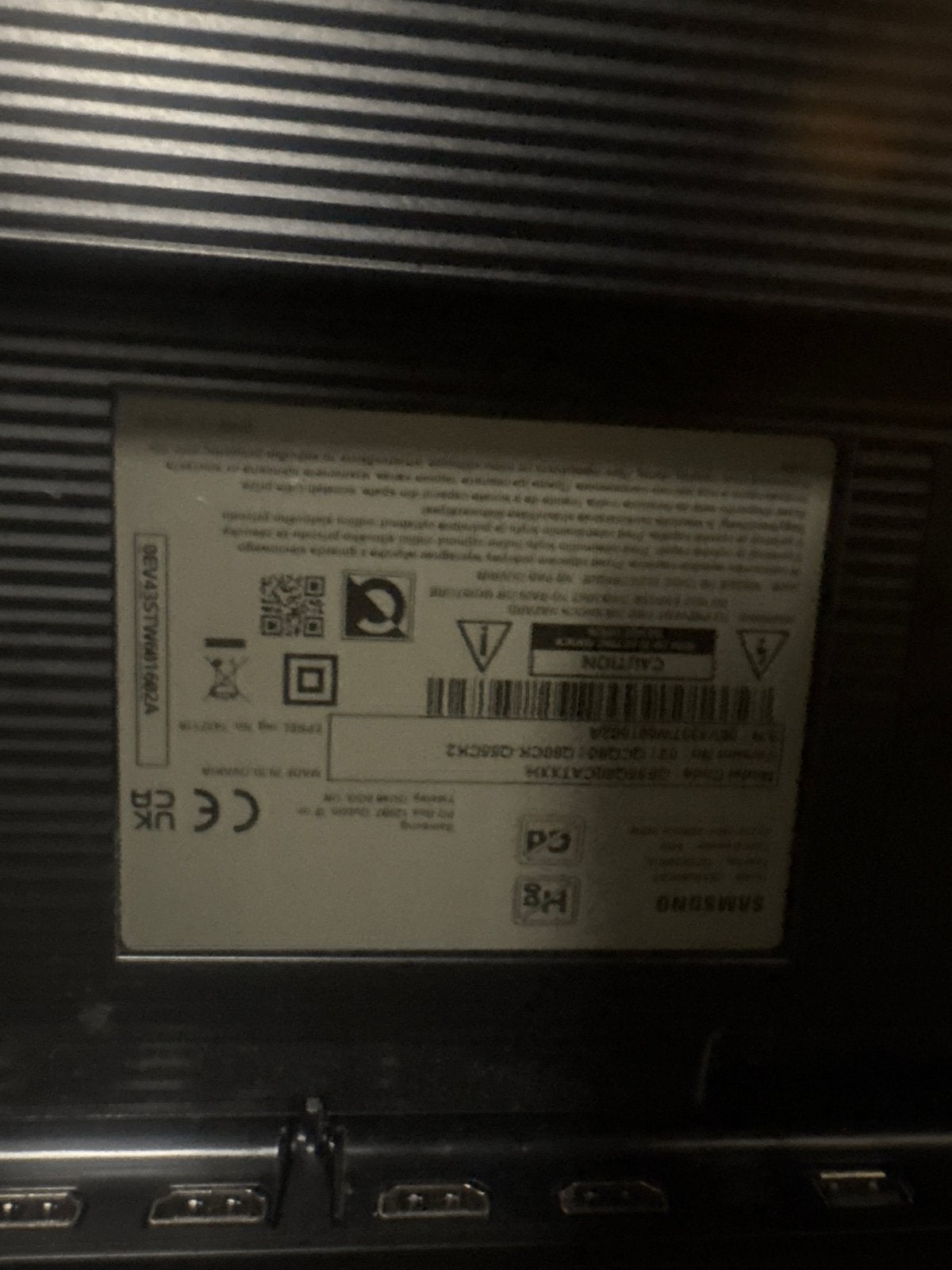 Foto 2 van Samsung TV met gebroken scherm (voor onderdelen/reparatie)