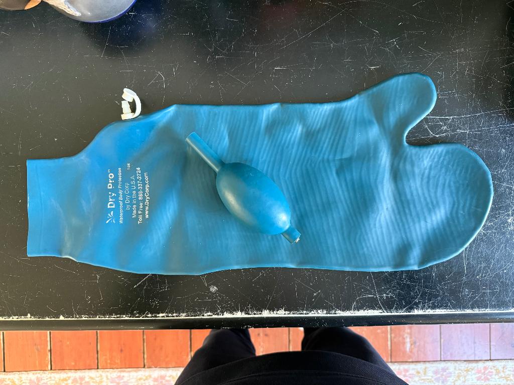DRY PRO WATERPROOF ARM PROTECTOR — HALF ARM LARGE, Diversen, Verpleegmiddelen, Ophalen of Verzenden, Zo goed als nieuw