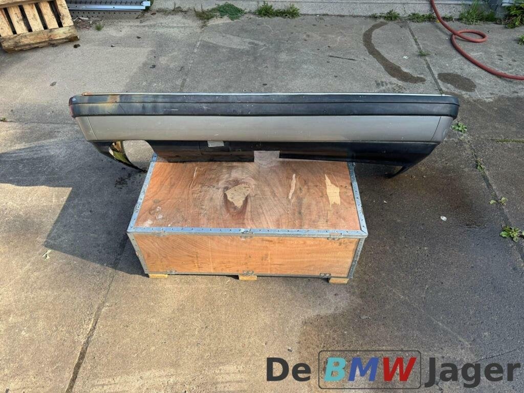 Achterbumper grijs BMW 7-serie E32 51121908570, Gebruikt, Ophalen of Verzenden, Achter, Bumper