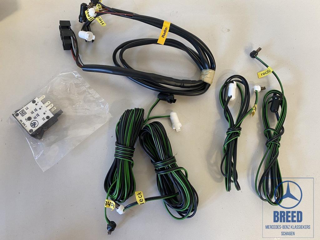 NOS Becker kabelset met fader voor BMW E24 E28 E30, Auto-onderdelen, Elektronica en Kabels, -, -, Nieuw, Ophalen of Verzenden