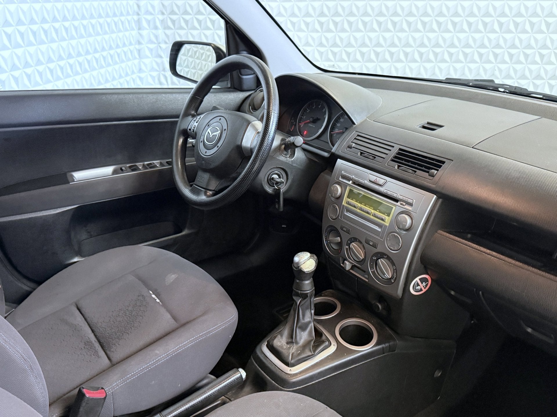 Mazda 2 1.6 Sportive Airco Cruise Trekhaak (2004), Auto's, Voorwielaandrijving, 1596 cc, 101 pk, Gebruikt