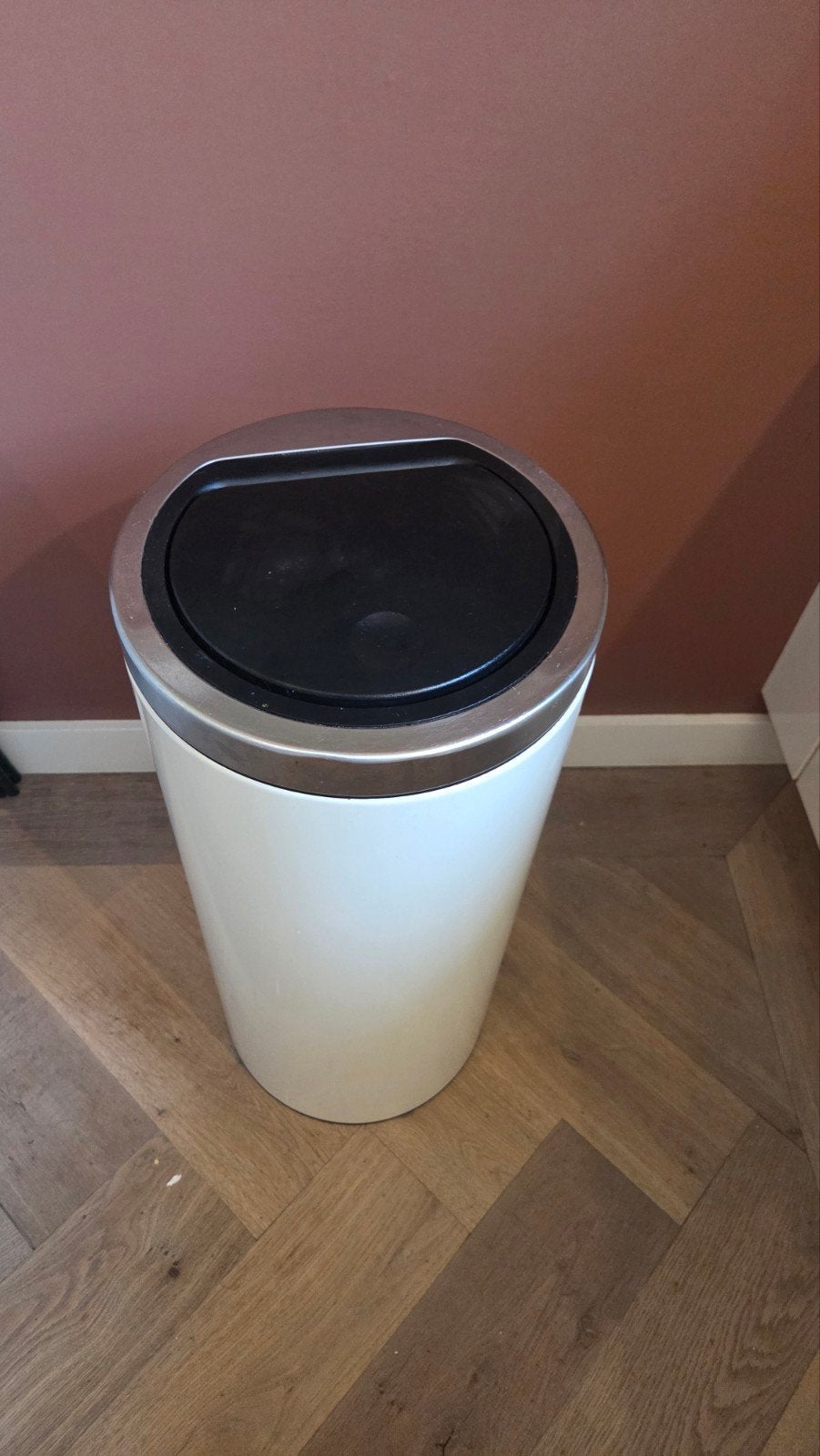 Brabantia prullenbak Touch bin flat 30L, Ophalen, 50 – 75, Rvs, 20 tot 30 liter