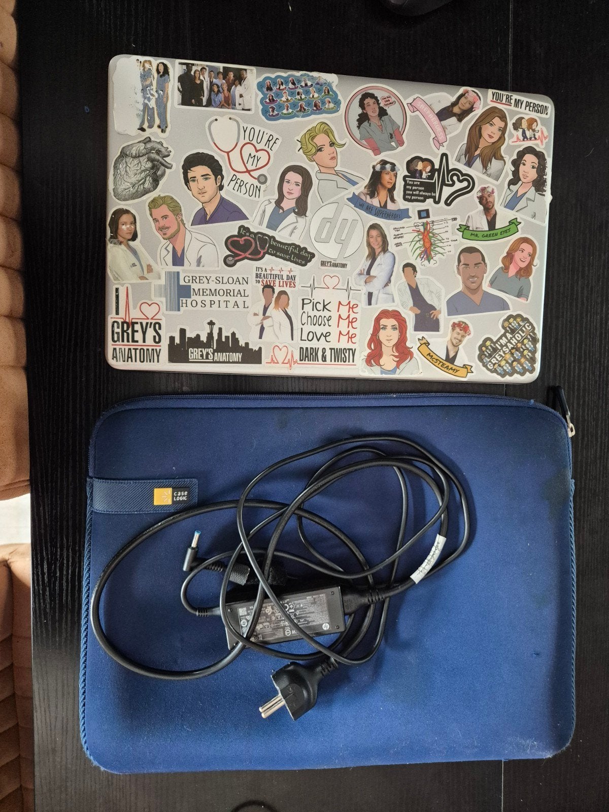 HP laptop 16,5 > inch ~ vol Grey's anatomy stickers!, Computers en Software, Ophalen