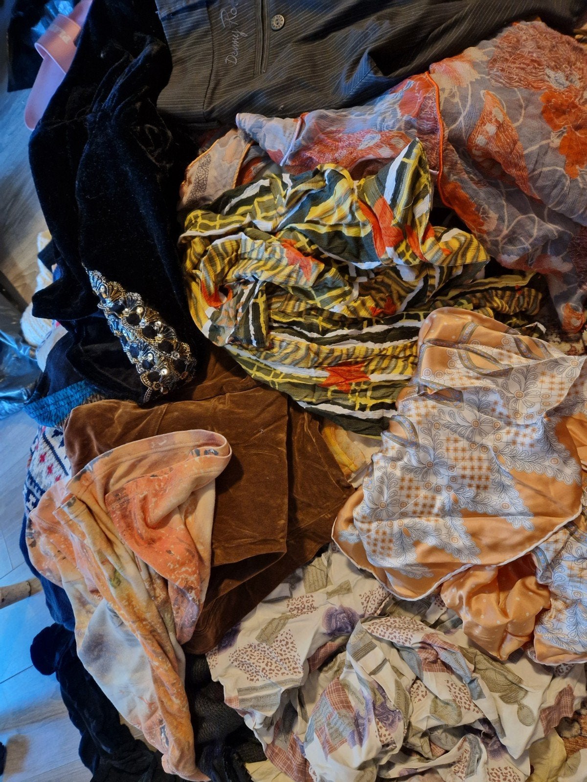 40x grote partij luxe vintage kleding, zijde, y2k, truien, Verzenden, Zo goed als nieuw
