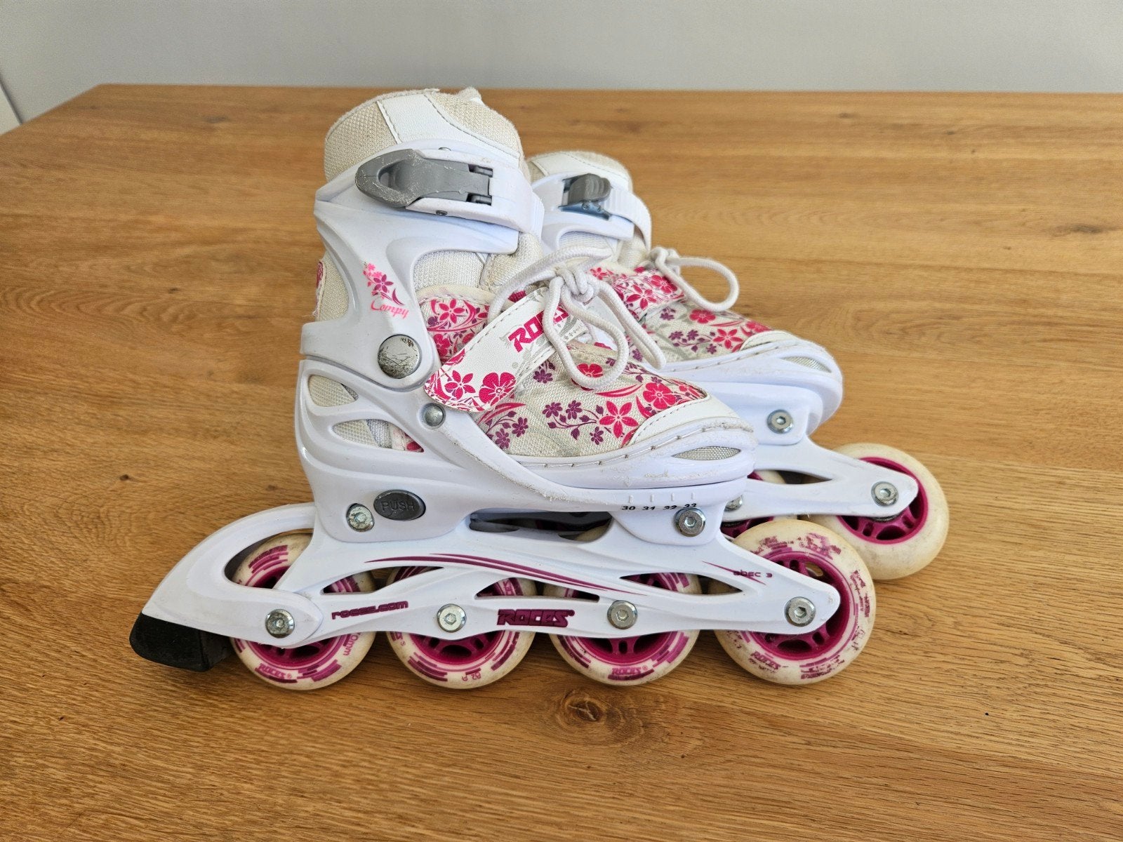 Skates merk Roces maat 30 31 32 33, Sport en Fitness, Skeelers, Ophalen of Verzenden, Verstelbaar, Gebruikt, Roces