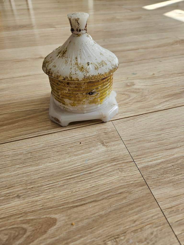 Opaline pot / schaaltje, Ophalen of Verzenden, Overige materialen, Pot, Bus of Blik
