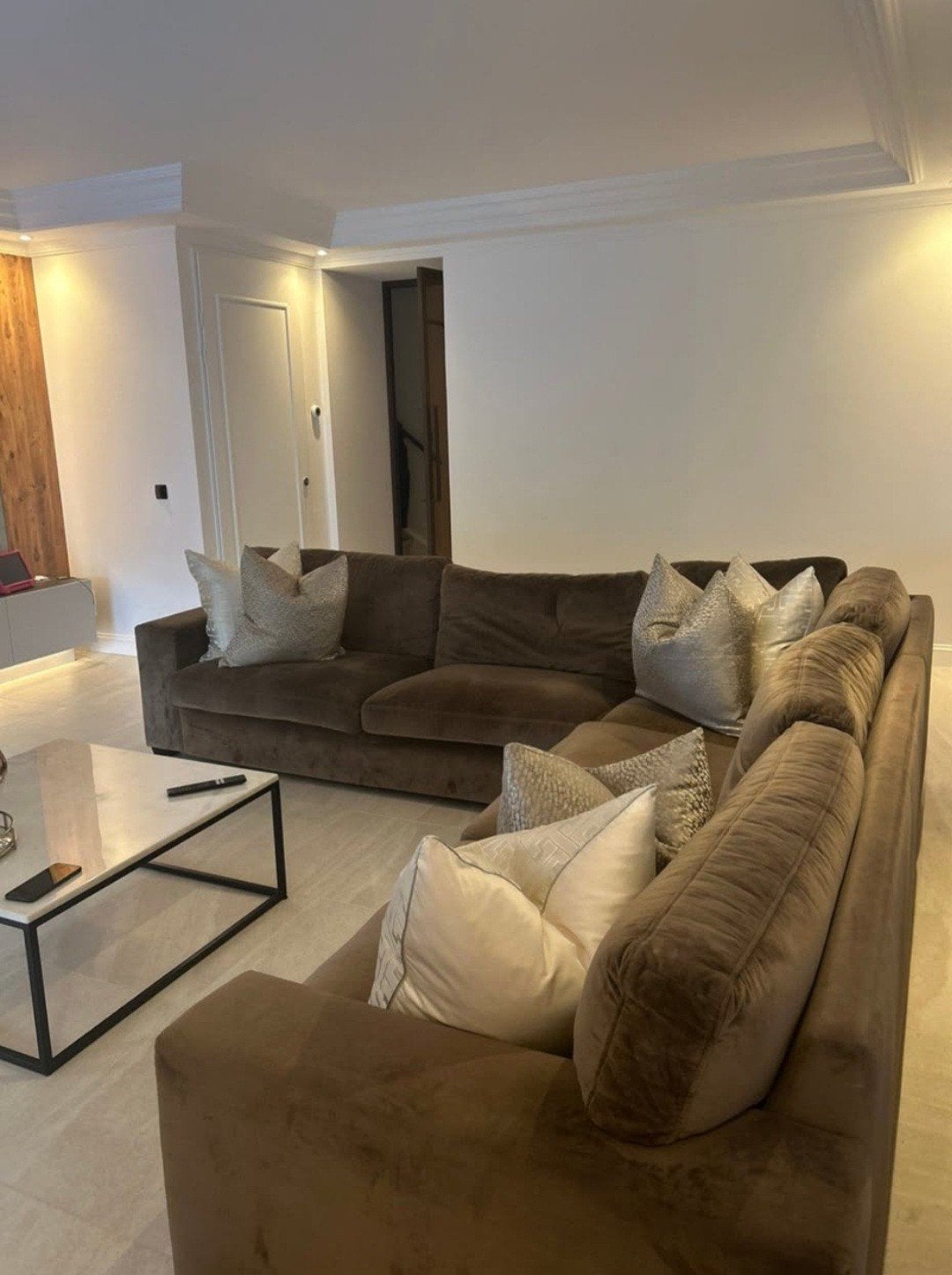 Luxe Hoekbank Rofra Home - Bruin Stof - 3x3 meter, 250 tot 300 cm, Hoekbank, 75 tot 100 cm, Ophalen of Verzenden