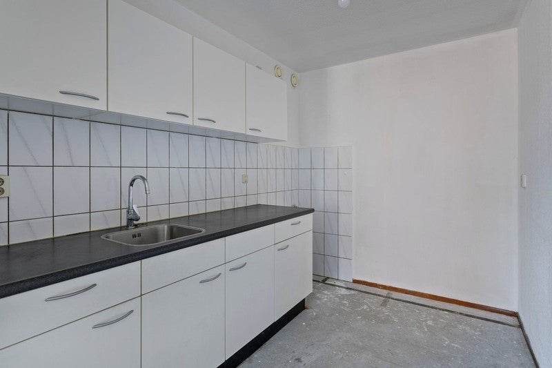 NIEUW! Woonruimte te huur Schommelstraat, Rotterdam