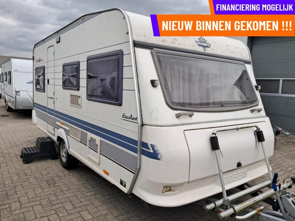 Hobby EXCELLENT 470 MOVER + VOORTENT + DWARSBED + FIETSENDR, Caravans en Kamperen, Rondzit, Hobby, Bedrijf, 6 tot 7 meter