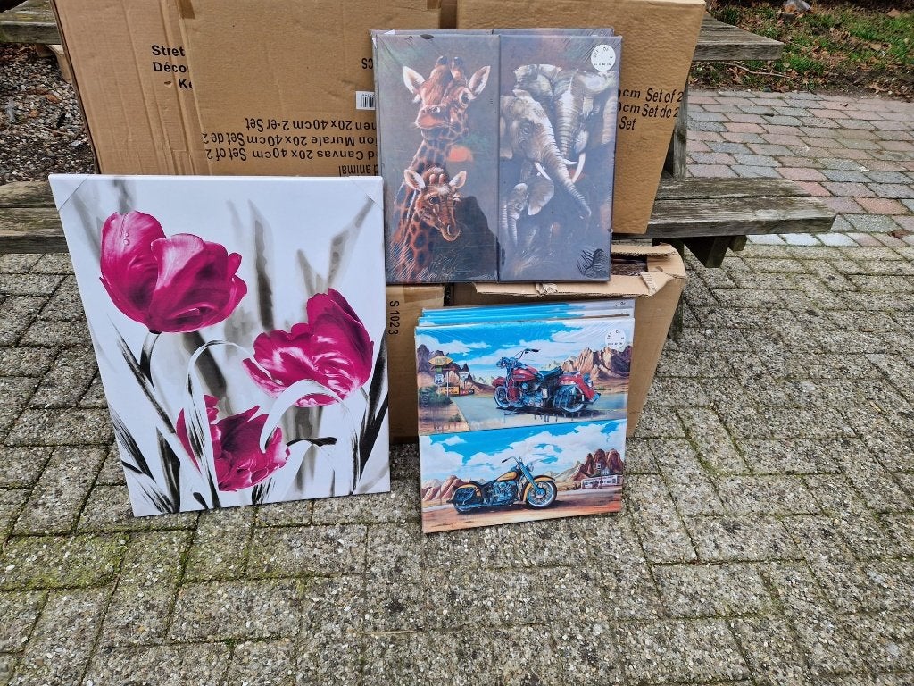 56 stuks nieuwe schilderijen div leuke markthandel, Diversen, Rommelmarktspullen, Ophalen of Verzenden, Nieuw