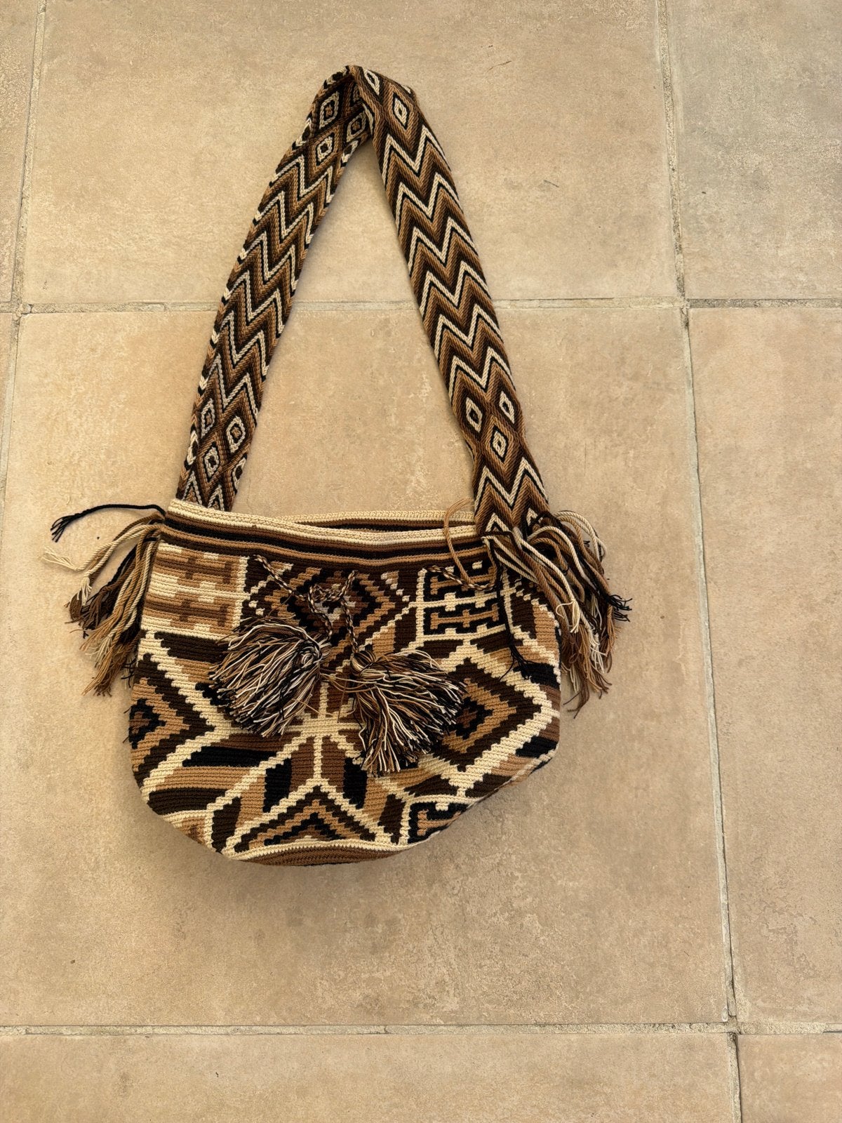 Handgemaakte Wayuu Mochila tas - Bruin/Beige/Zwart, Ophalen of Verzenden, Zo goed als nieuw, Bruin, Schoudertasje