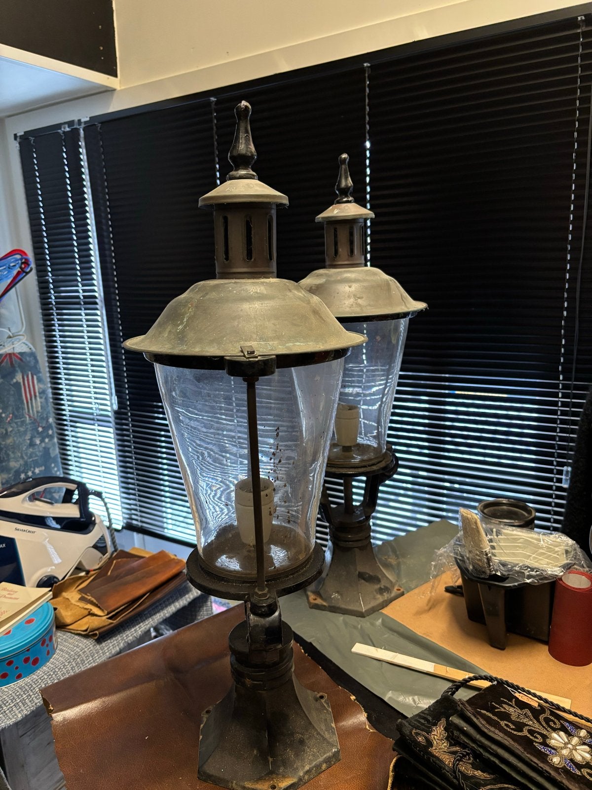 Exclusieve Gietijzeren Lampen met Roodkoperen Kap, Ophalen of Verzenden
