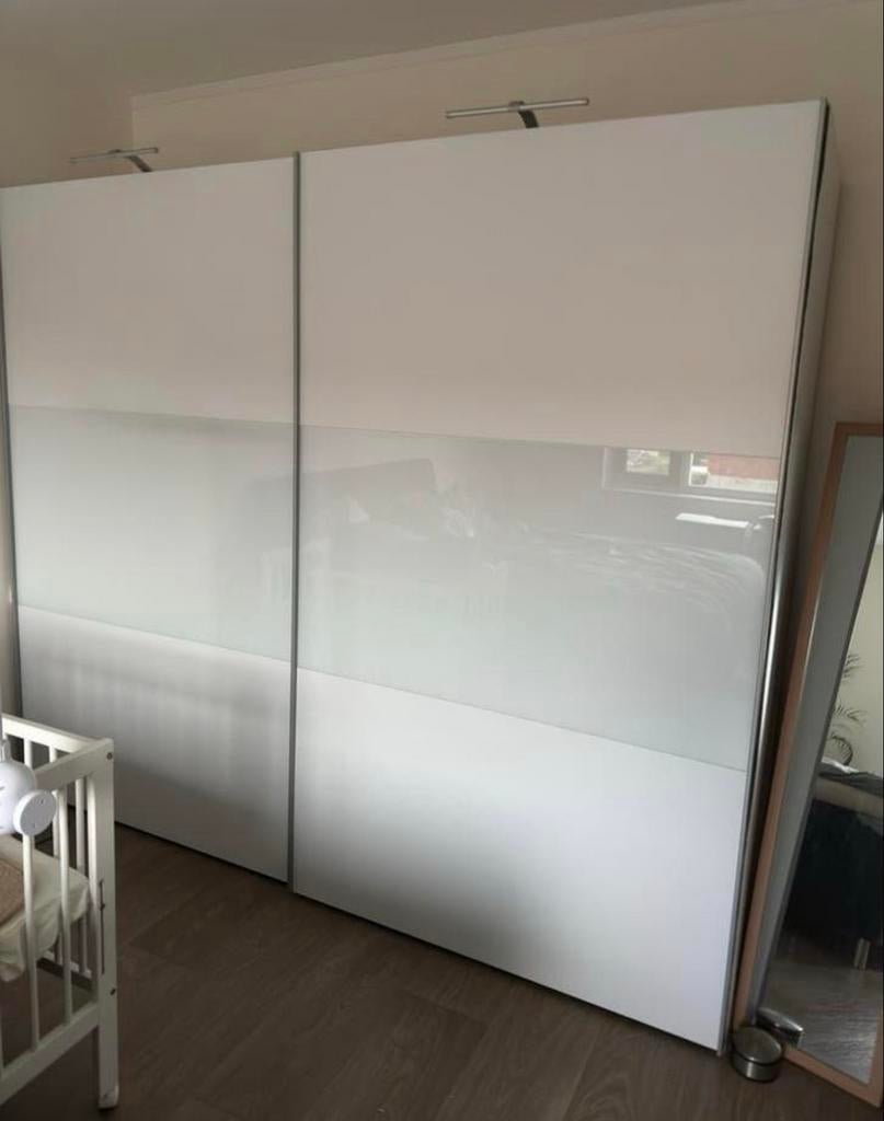 Grote kledingkast / paxkast / pax kast, Ophalen, 200 cm of meer, 150 tot 200 cm, Zo goed als nieuw