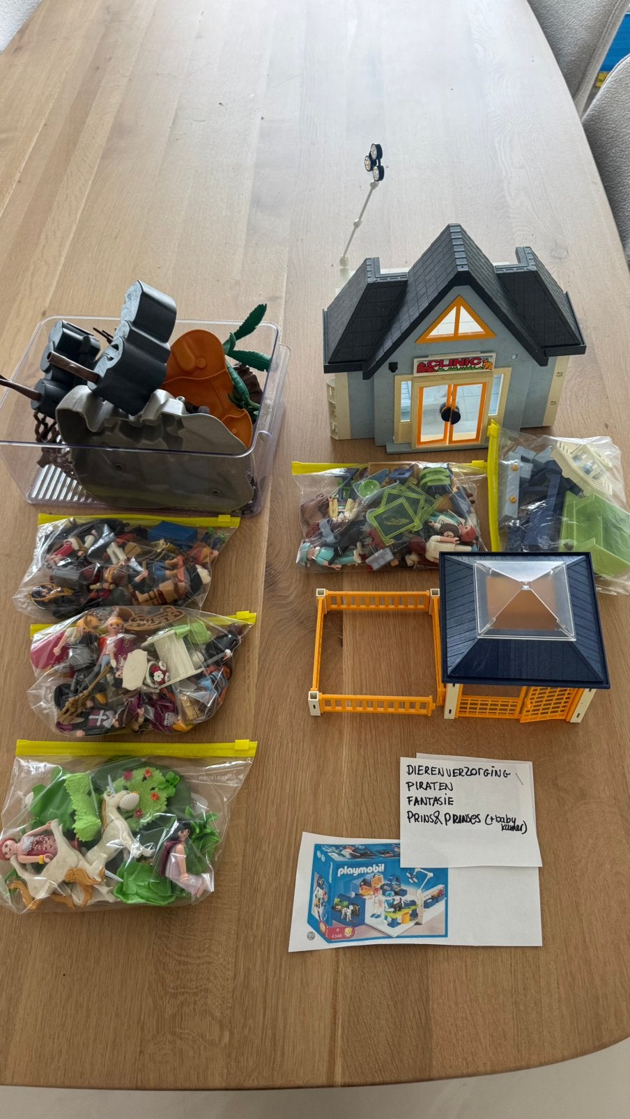 Playmobil box 6: dierenarts, prinsessen, piraten en fantasie, Ophalen, Zo goed als nieuw