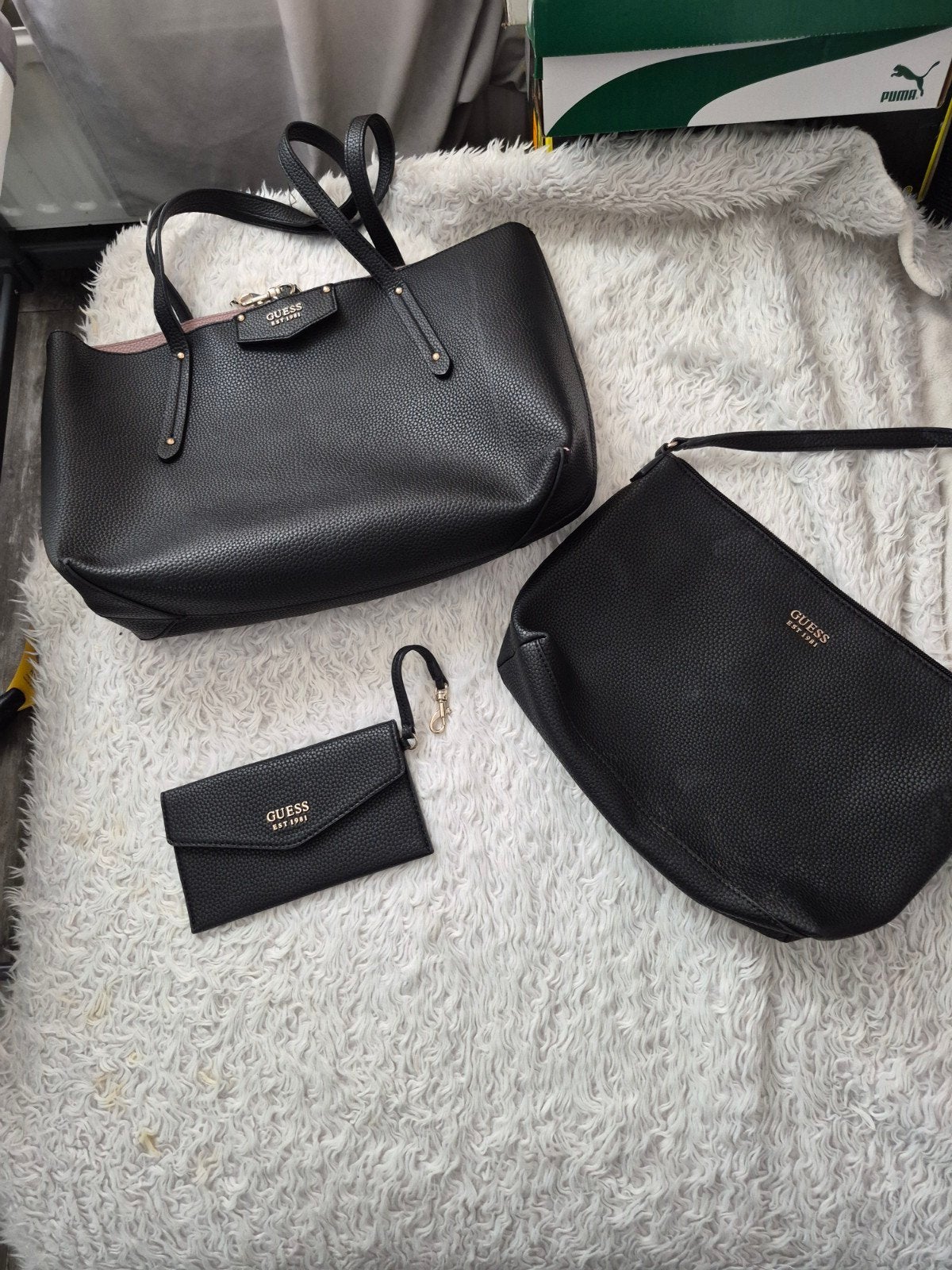 Guess Tassenset: Shopper, Schoudertas & Portemonnee Zwart, Ophalen of Verzenden