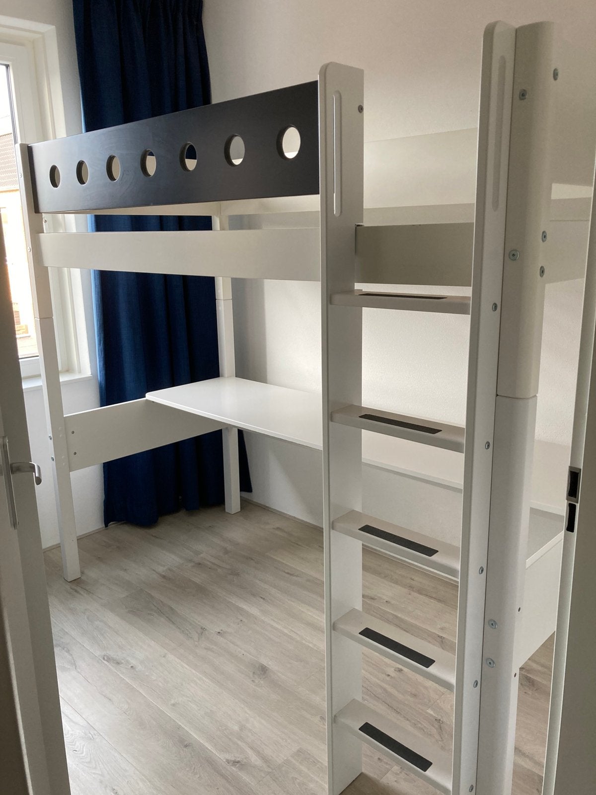 Half-/hoogslaper Flexa met bureau wit 90x200cm, Ophalen, Gebruikt, Eenpersoons, 200 cm