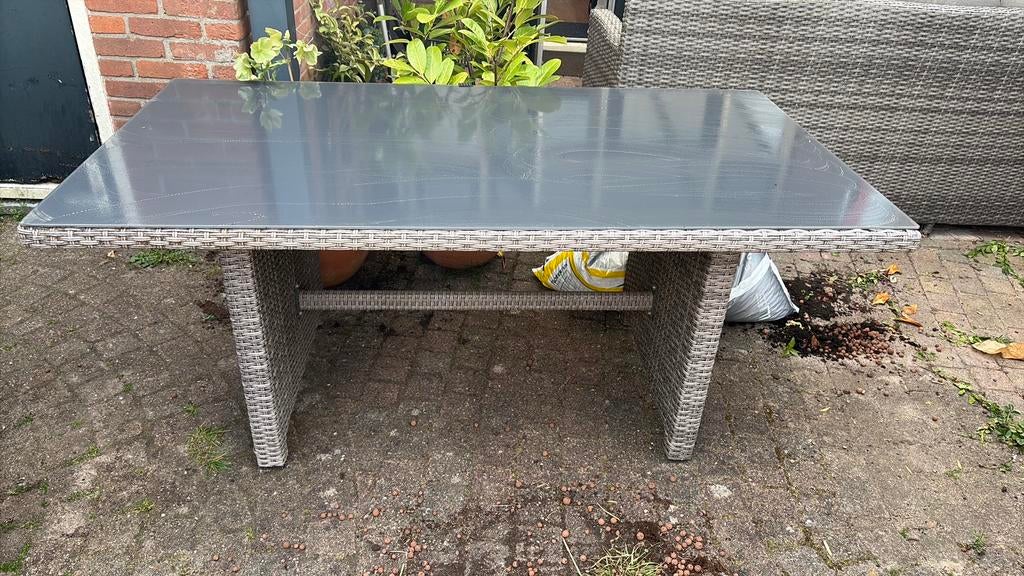 Gratis tuintafel, Tuin en Terras, Ophalen, Gebruikt, Rechthoekig, Kunststof
