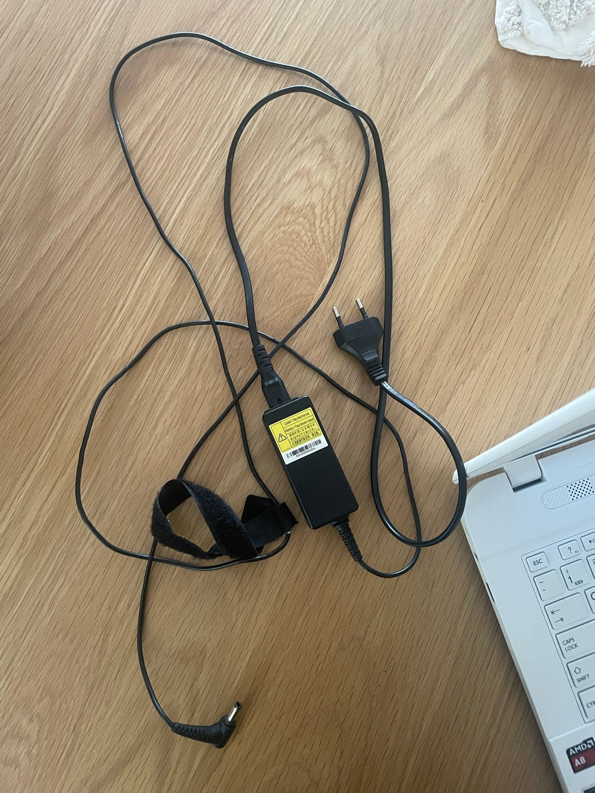 Toshiba Satellite laptop - Werkt zeer traag, Ophalen, 2 tot 3 Ghz, Qwerty, Niet werkend