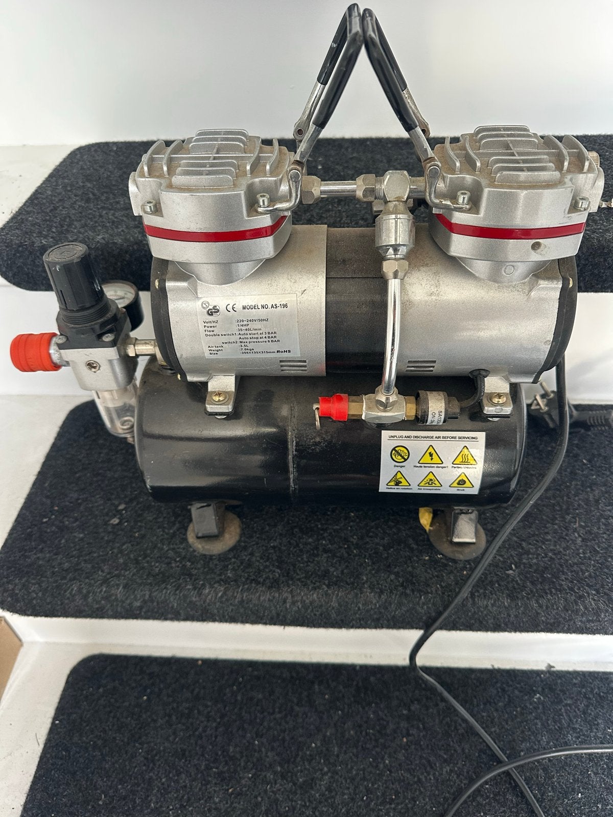 Kleine compressor airbrush - Model AS-196, Ophalen, Gebruikt, Minder dan 200 liter/min, Olievrij