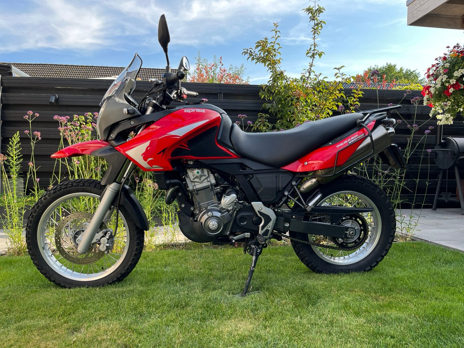 Aprilia Pegaso Trail incl. Tanktas en koffers (XT660 blok), Motoren, Motoren | Aprilia, Occasion, Particulier, Toermotor, Minimaal motorrijbewijs A2