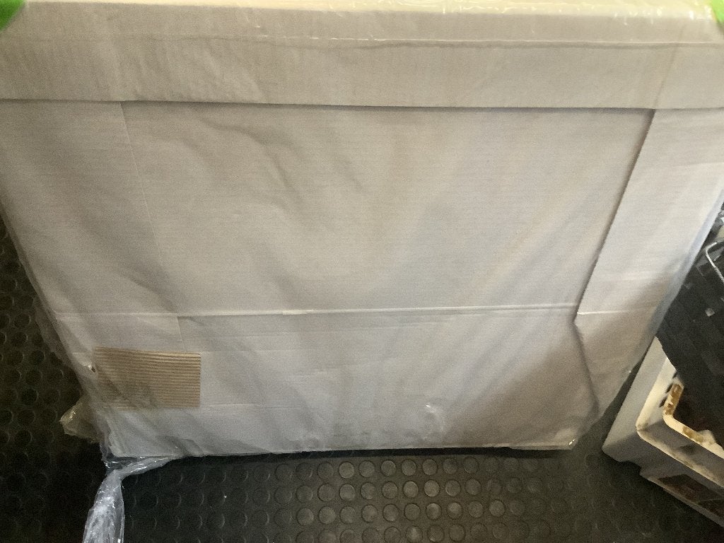 Te koop radiator 600 x 600 x 33, Doe-het-zelf en Verbouw, Verwarming en Radiatoren, Ophalen, 30 tot 80 cm, Radiator, Nieuw