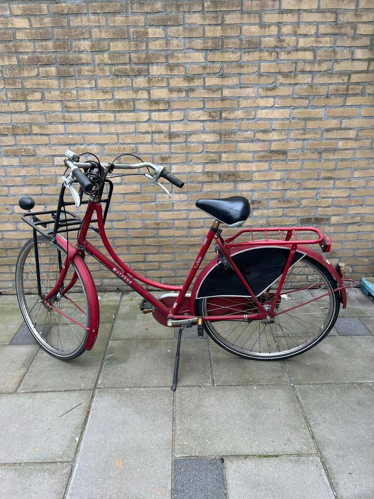 Gebruikte Batavus fiets met roest, Fietsen en Brommers, Fietsen | Dames | Damesfietsen, Ophalen, Gebruikt, Batavus