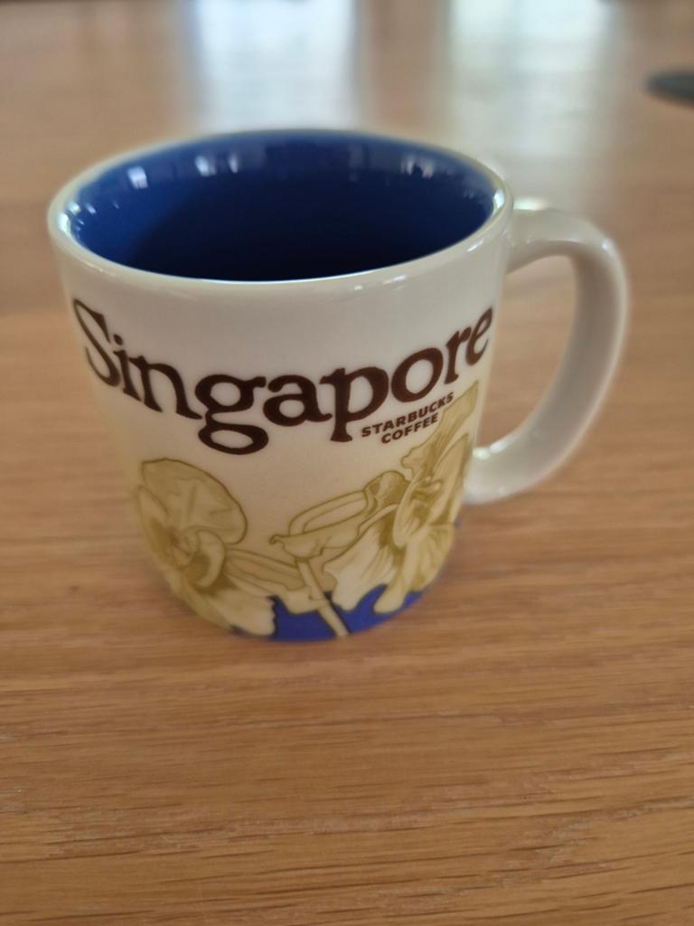 Starbucks Singapore Espresso Kopjes set van 2 - Nieuwstaat, Huis en Inrichting, Keuken | Servies, Keramiek, Ophalen of Verzenden
