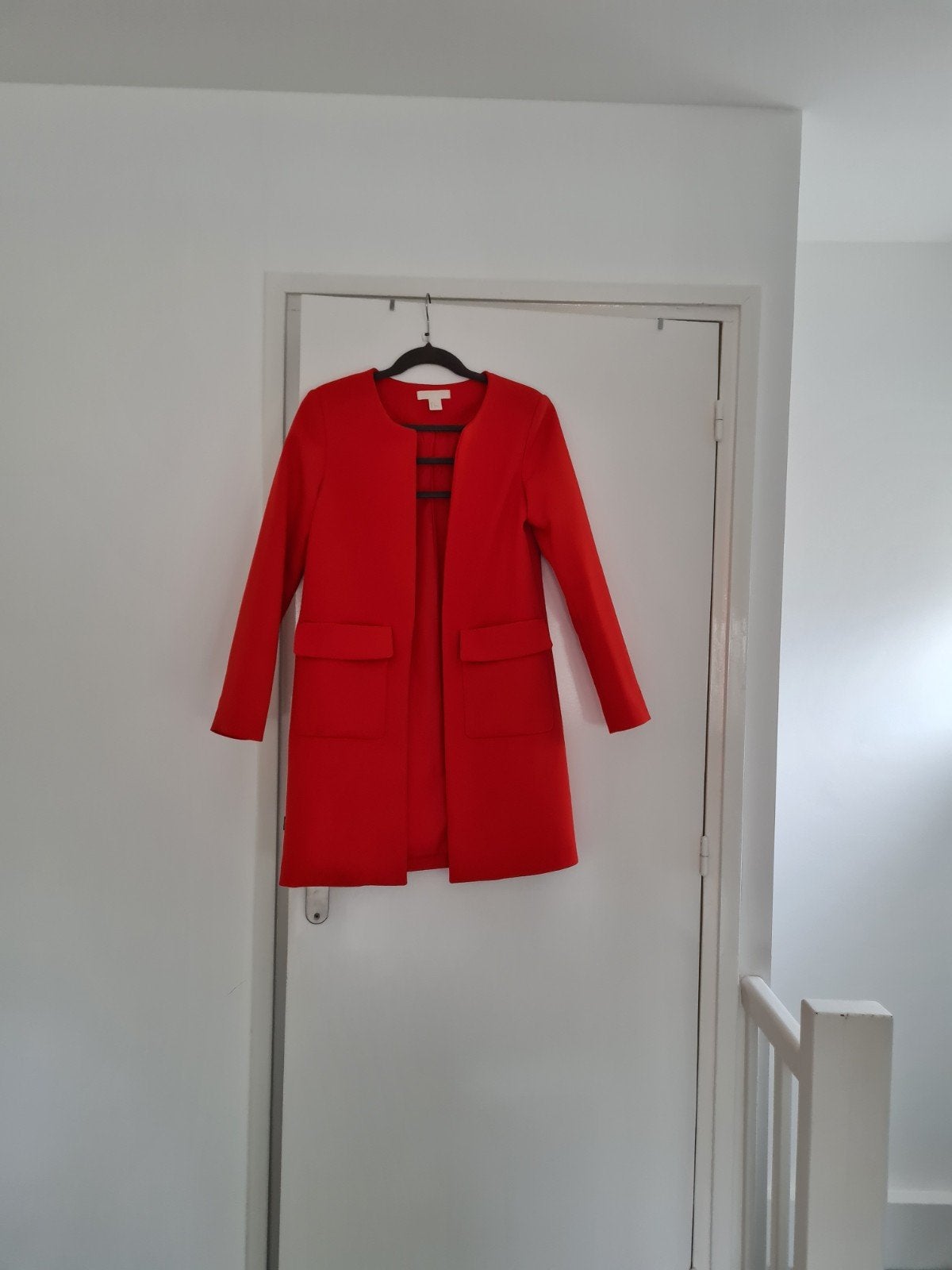 Nieuwe H&M blazer fuchsia/rood maat 36 (past ook 38), H&M, Nieuw, Ophalen of Verzenden, Maat 36 (S)