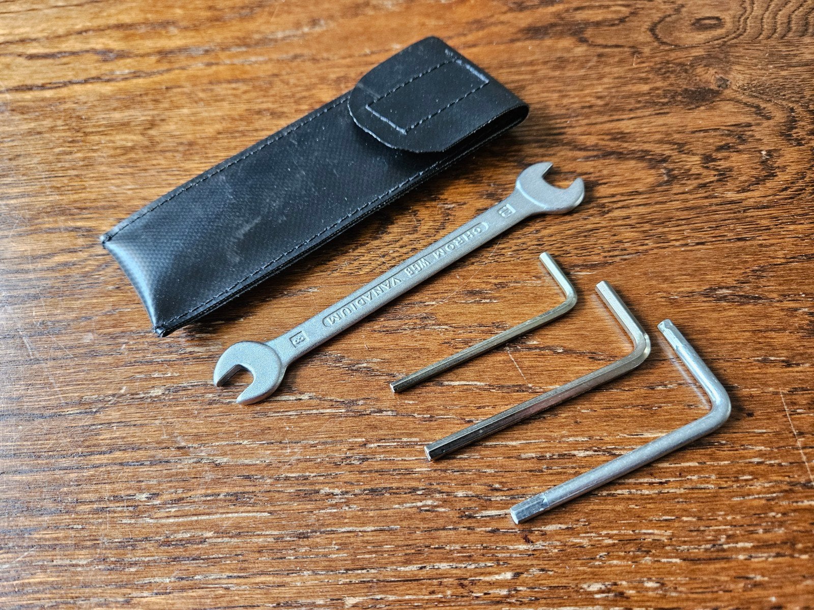 Handig Tasje Met Handgereedschap Fiets, Ophalen of Verzenden, Zo goed als nieuw, Gereedschapsset