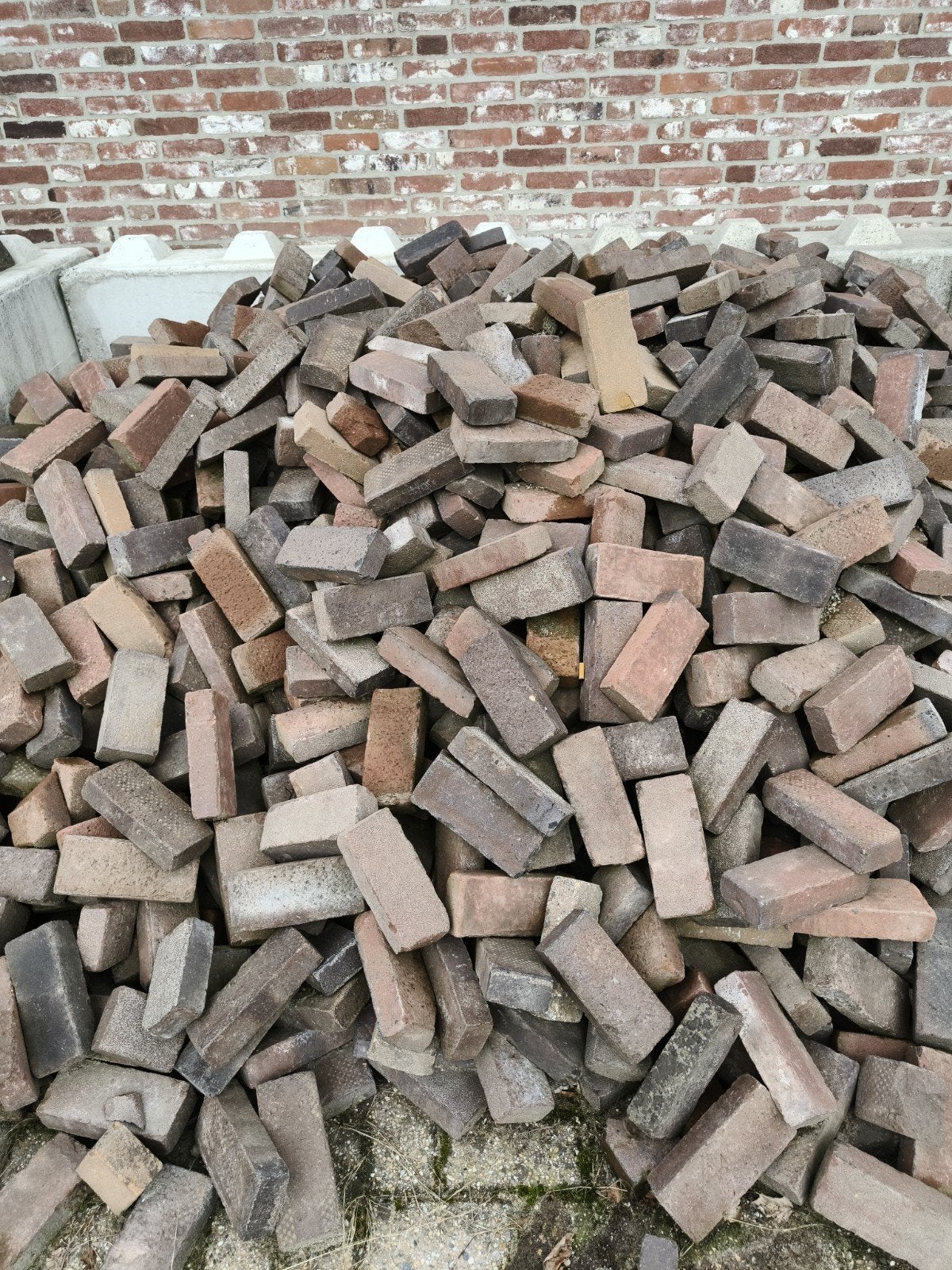 Gebruikte Waalformatenvoor bestrating of muur, Tuin en Terras, Ophalen of Verzenden, Gebruikt, Beton