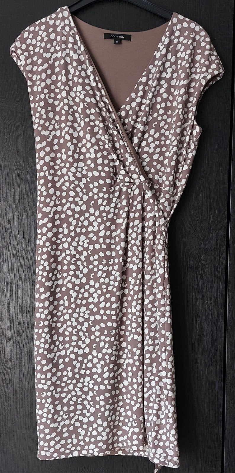 Comma damesjurk taupe/ creme mt 36, Beige, Ophalen of Verzenden, Zo goed als nieuw, Knielengte
