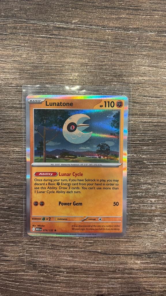 MEG Lunatone 074/132 holo, Ophalen of Verzenden, Zo goed als nieuw