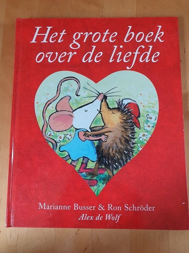 Het grote boek over de liefde  van  Marianne Busser, Ophalen of Verzenden, Zo goed als nieuw, Fictie algemeen