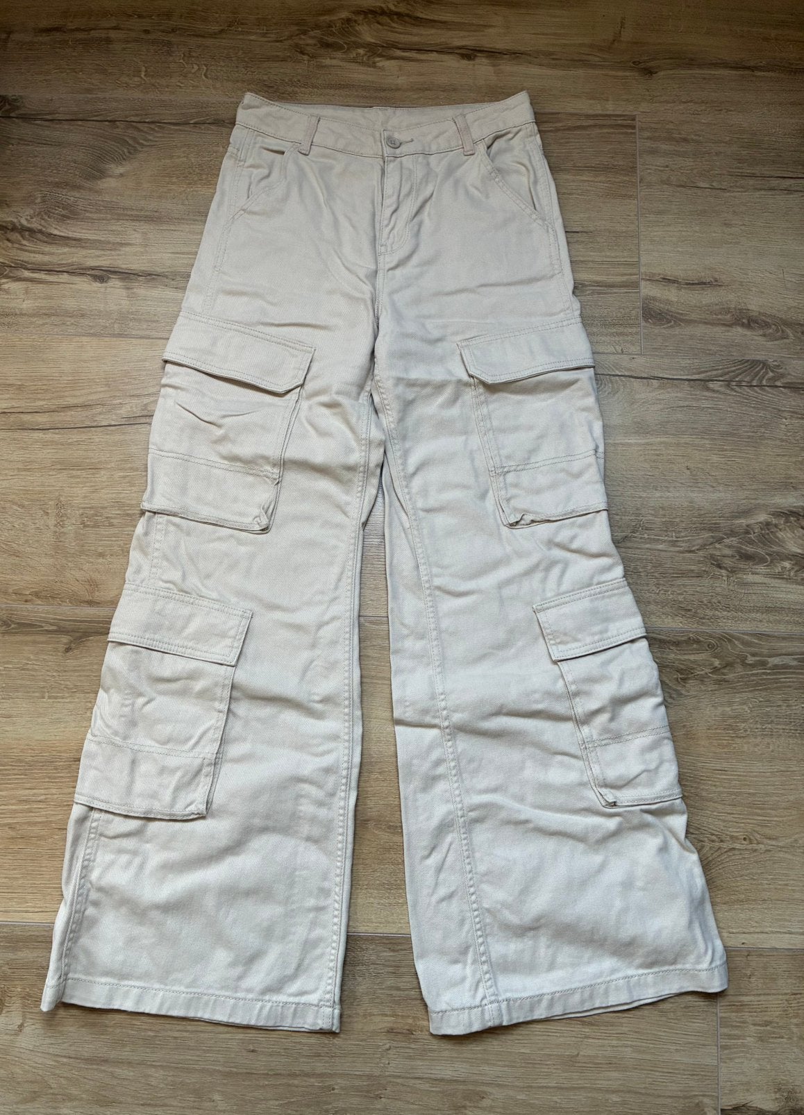 Beige cargo broek, Beige, Ophalen of Verzenden, Zo goed als nieuw, Maat 34 (XS) of kleiner
